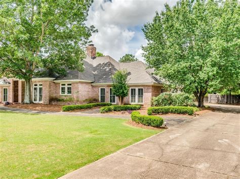 Additional Information About 820 E Fairview Ave, Montgomery, AL 36106. . Realtorcom montgomery al